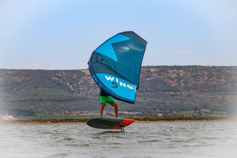 Session Wing Foil sur l'étang d'Ingril