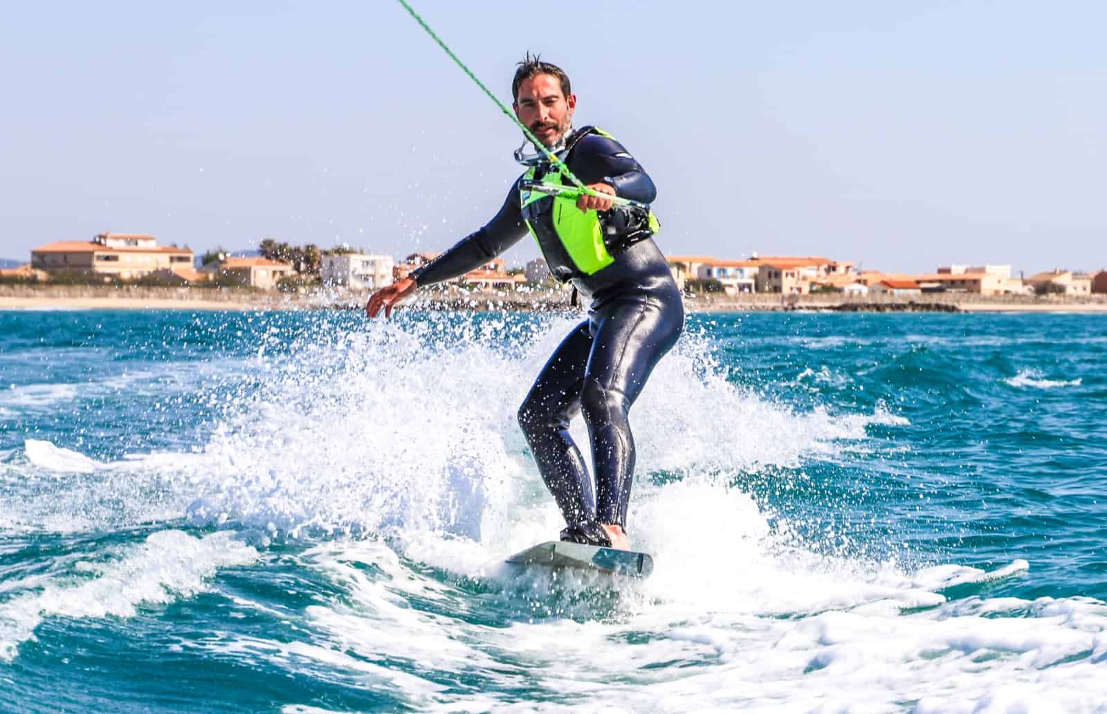 Le simulateur de glisse permet de progresser en kite